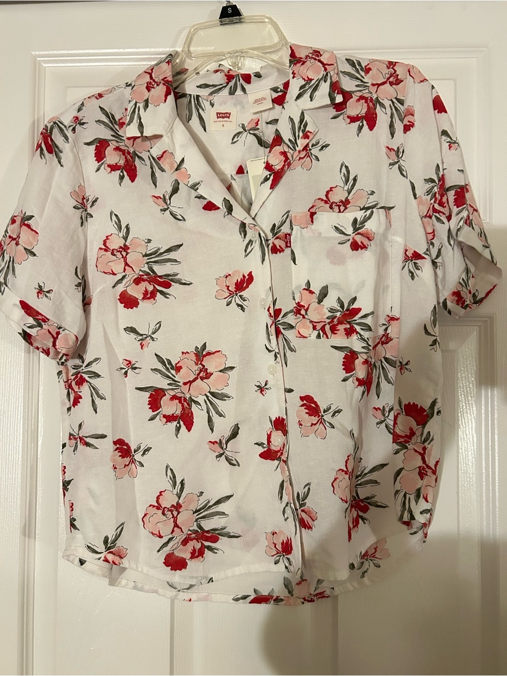 Levi's White Short-Sleeve Floral Button-Down Shirt